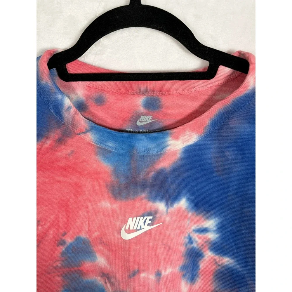 Nike The Nike Tee Loose Fit Pink Blue Tie Dye Graphic T-Shirt Womens Large